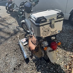 クロスカブ50リヤボックス、おまけあり　値引き可
の画像