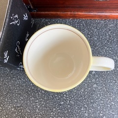 K2511-426 梟 風水マグ 黄 フクロウ マグカップ イエロー 金運 未使用品の画像