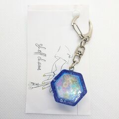 ハンドメイドレジンキーホルダー 六角形 蝶 星 みかん 青の画像
