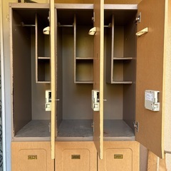 更衣ロッカー6室、鍵有ります。
の画像