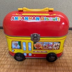 アンパンマン車缶とミキサー車セットの画像