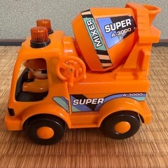 アンパンマン車缶とミキサー車セットの画像