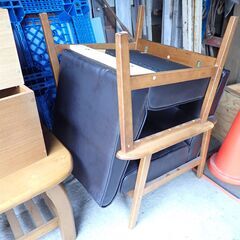 応接セット（机＋イス2脚）、本棚（大）、本棚（小）✖２　計６点　※３点以上を取引条件とさせてくださいの画像