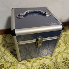 未使用のボーリングの玉、女性用13ポンドの画像