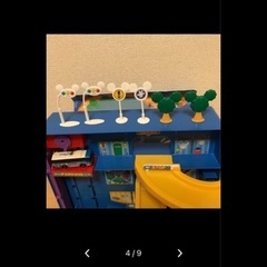 ディズニーリゾート　トミカ収納　立体パーキングの画像