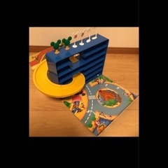 ディズニーリゾート　トミカ収納　立体パーキングの画像