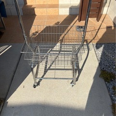 ハンガーラックの画像