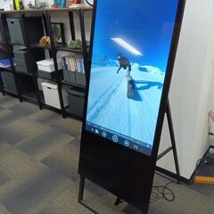 スタンド一体型デジタルサイネージ　43インチの画像