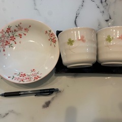 皿とそば器セットの画像