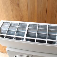 257)YAMADA ヤマダ RIAIR リエラ ルームエアコン YHAC-22L1-W YHC-22L1 2021年製 主に6畳 6～9畳 2.2kwの画像