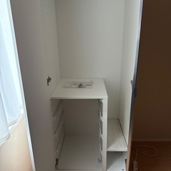 洋服タンスの画像