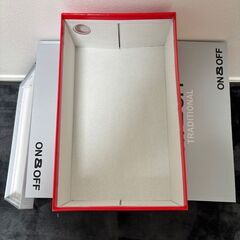 靴　ダンボール箱の画像