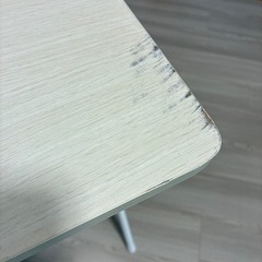 折りたたみテーブルの画像