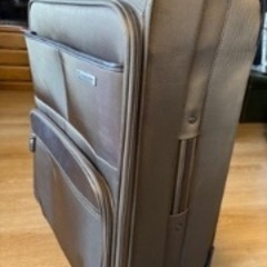 旅行用スーツケースの画像