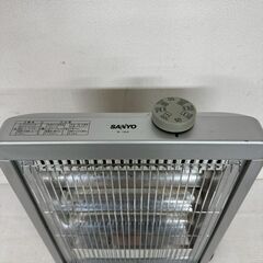 【SANYO】 三洋 サンヨー 電気ストーブ R-10A 2009年製 動作確認済み 暖房器具 遠赤外線ヒーター 家電 A0940の画像