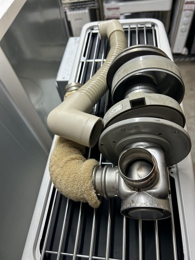 分解掃除済み　アース万代店　コロナ FFストーブ  FFD-68BSH 木造～18畳 コンクリート～28畳 