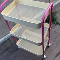 キャスター付きワゴンの画像