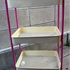 キャスター付きワゴンの画像