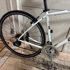 GIANT ESCAPE クロスバイク ホワイトの画像