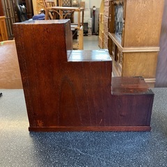 K2511-428 レトロ 木製 収納家具 小型 階段箪笥 インテリア 時代 タンス 一部欠損有り 部品は有ります キズ汚れ有りの画像