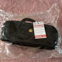 【新品】しまむら MUMU ボックス型ポーチ　黒の画像