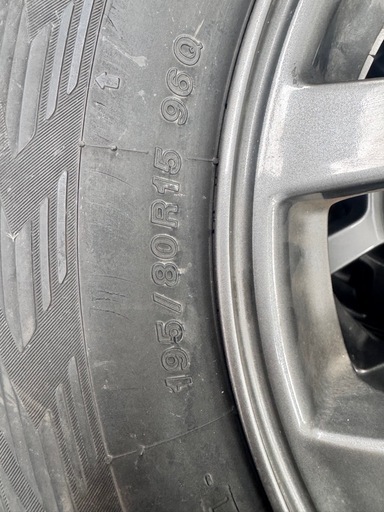 ジムニーシエル 　　jb74 純正ホイール　4本セット　スタッドレスタイヤ　195/80/R15   中古