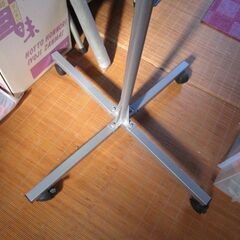 回転ハンガーラックの画像