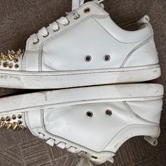 クリスチャンルブタン Louis Spikes レザー スニーカーの画像