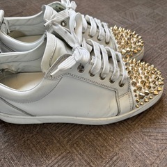 クリスチャンルブタン Louis Spikes レザー スニーカーの画像