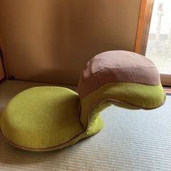 小さめ座椅子の画像