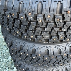 155 65 13　スパイクタイヤ　スタッドレス　ブリヂストン　BS 13インチの画像