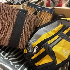 バッグいろいろ♪ ミックスアソート 20点入り／箱 おまとめ仕入 家族や友人とシェア◎ 転売 フリマ 再販OK メンズ&レデースMIXの画像