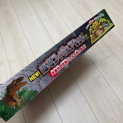 新品　恐竜フィギュアセット　
の画像
