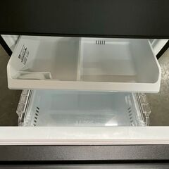 【TOSHIBA】東芝 3ドア ノンフロン冷凍冷蔵庫 GR-T33SC 326L 2022年製 動作確認済み 生活家電 右開き A0942の画像