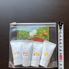 新品未使用　カレンデュラハンドクリーム　15グラム4本セットの画像