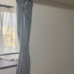 カーテンの画像