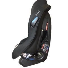 combi チャイルドシートの画像