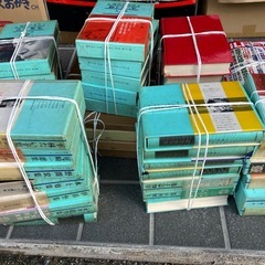 本　大量　無料の画像