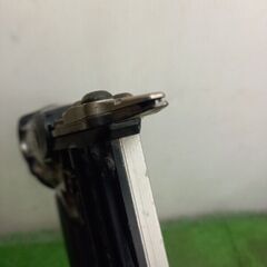 日立 NP45M 45mmピン釘打機【野田愛宕店】【店頭取引限定】【中古】管理番号：ITBWF920G9S0の画像