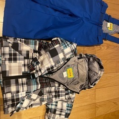 子供用スノーウェアーの画像