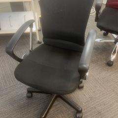 ゲーミングチェア 黒の画像