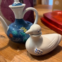 新品食器、新品醤油さし、卓上早漬器等の画像