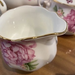 ロイヤルアルバート  ティーポットの画像