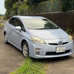 トヨタ　プリウス　40,000 km の画像
