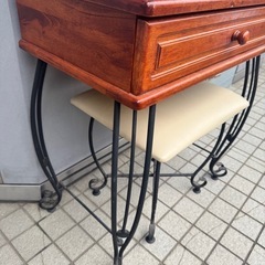 【数日中に取りに来られる方】猫脚ドレッサー＆椅子【汚れあり】の画像