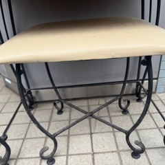 【数日中に取りに来られる方】猫脚ドレッサー＆椅子【汚れあり】の画像