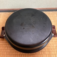 ガラス蓋付き鉄鍋の画像