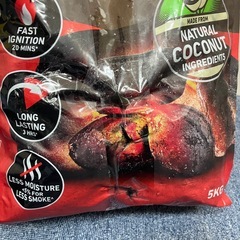 Weber 炭 ブリケット 5kg ココナッツ素材 長時間燃焼 BBQ Z32-71083メの画像