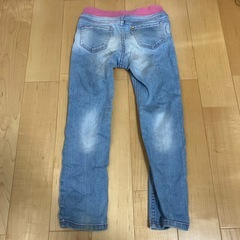 H&M ハート型ポケットのデニムパンツ　120の画像
