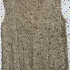 ③手編みベスト（メンズ）の画像